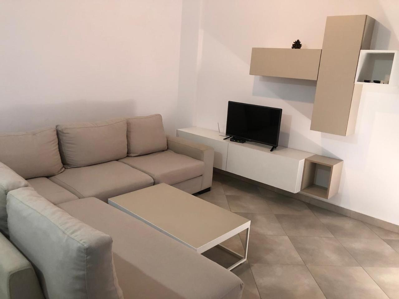 Hotel Fish Land Plazhi San Pietro Zewnętrze zdjęcie