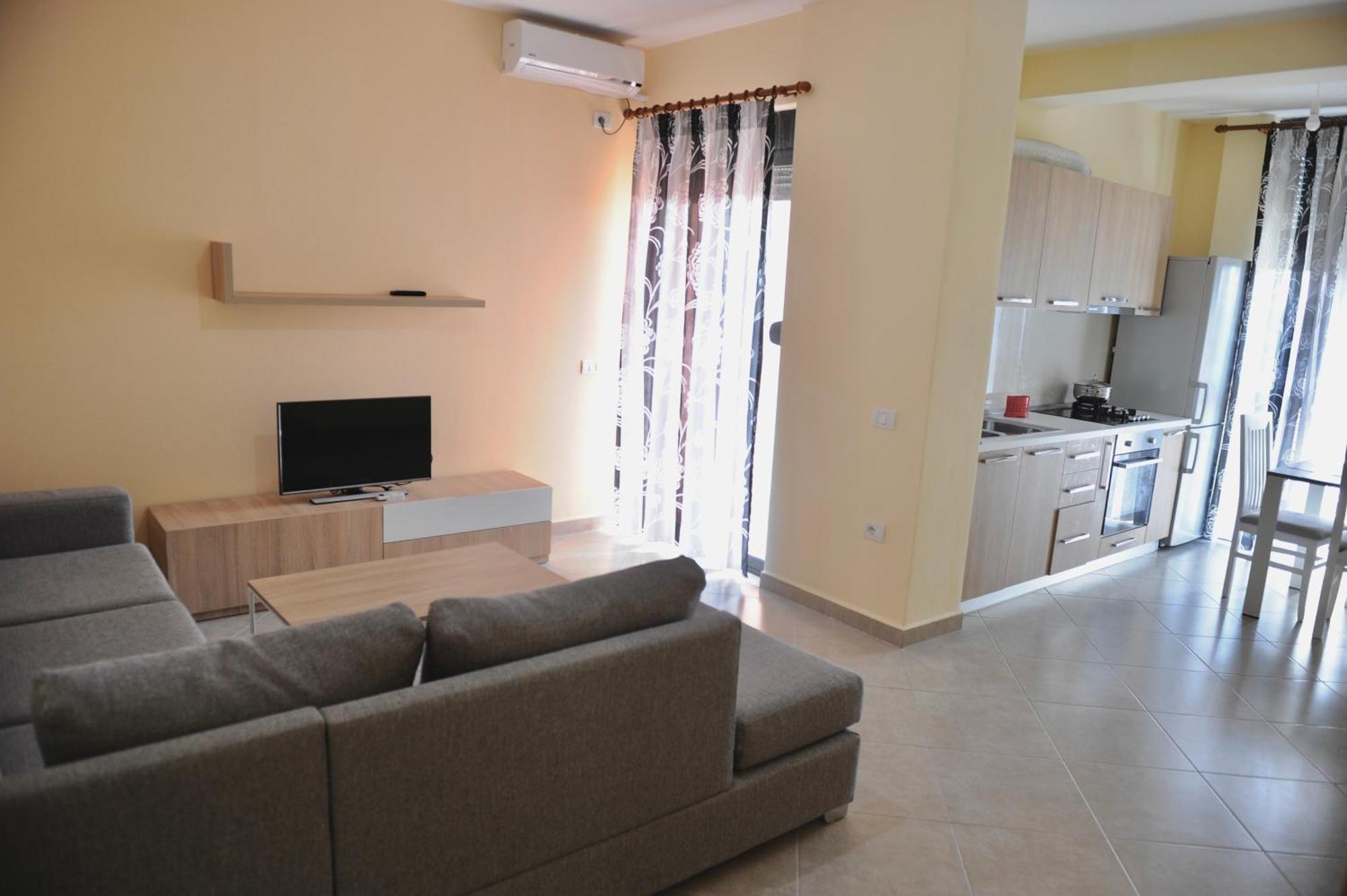 Hotel Fish Land Plazhi San Pietro Zewnętrze zdjęcie