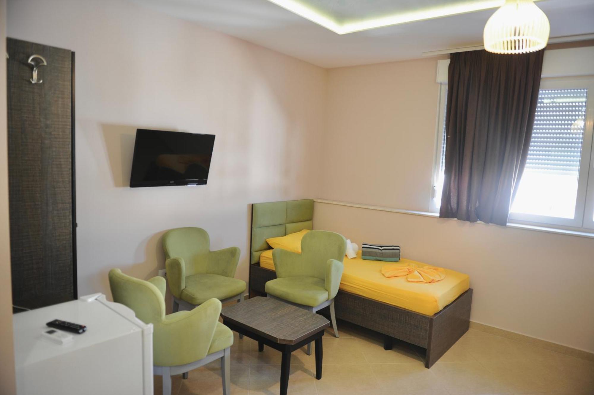 Hotel Fish Land Plazhi San Pietro Zewnętrze zdjęcie