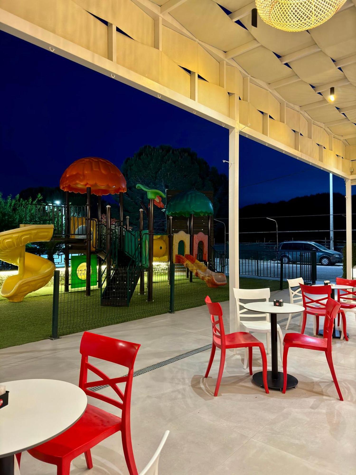 Hotel Fish Land Plazhi San Pietro Zewnętrze zdjęcie
