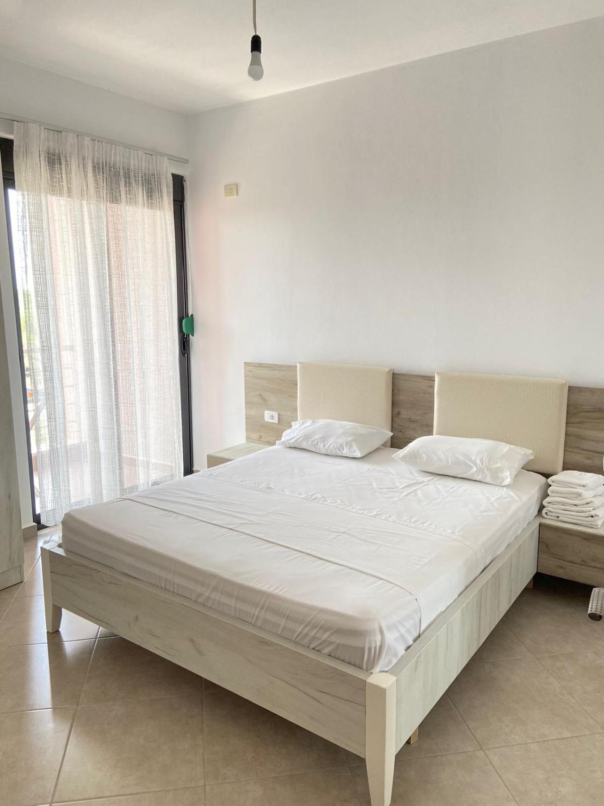 Hotel Fish Land Plazhi San Pietro Zewnętrze zdjęcie